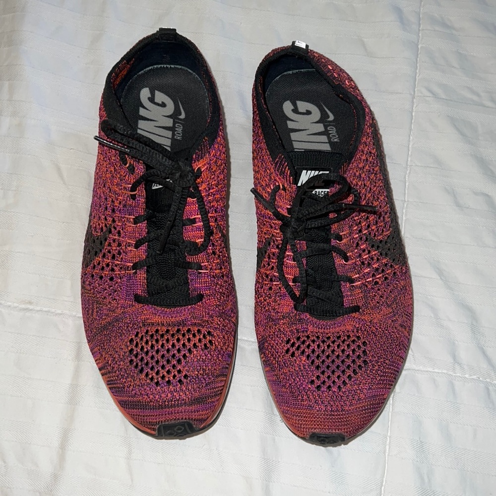 🔴ON SALE🔴 Women’s Flyknit Racers